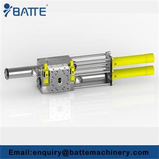 Piston type backflush continuous screen changer