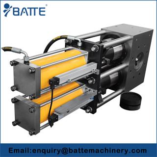What is fast plate screen changer made of